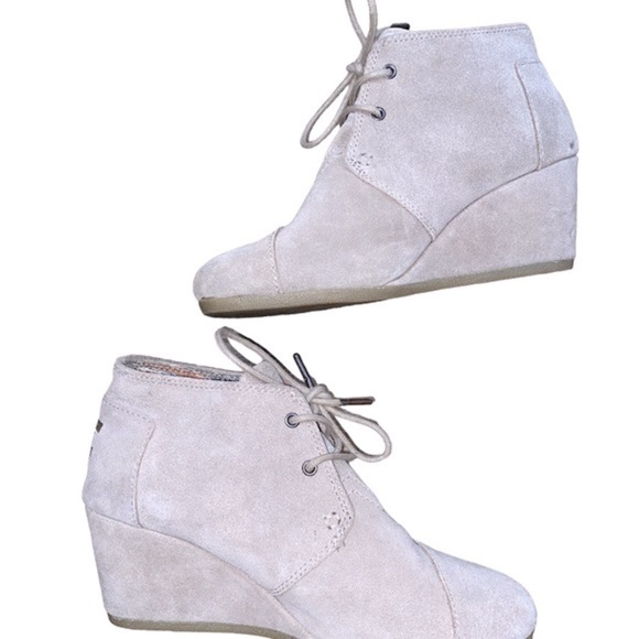 TOMS tan leather booties size 8 1/2 - Picture 1 of 6